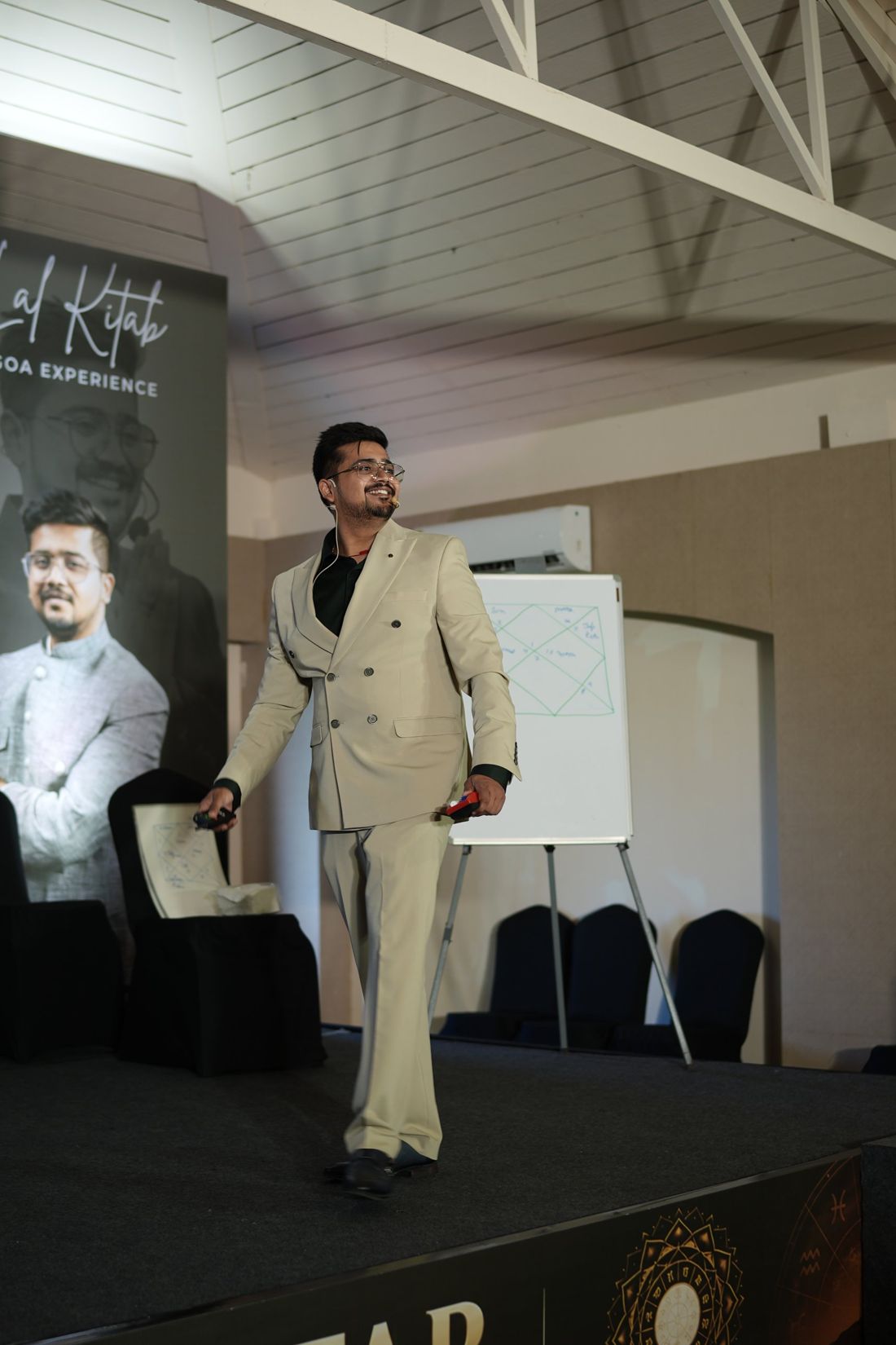 Sanskar Aggarwal Goa event ke stage pe
