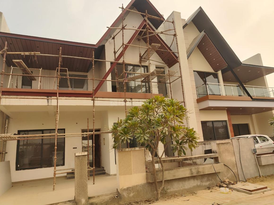 Premium residential construction site