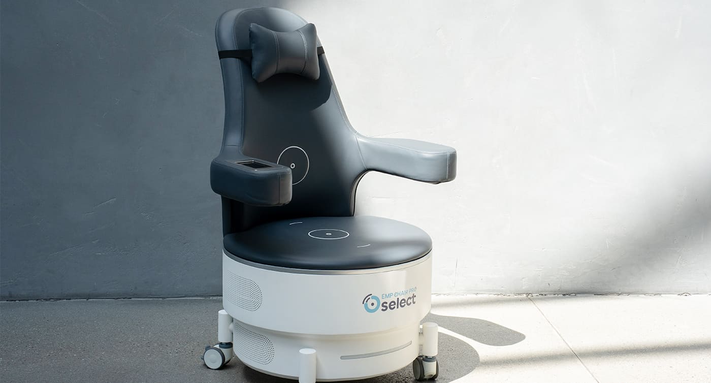 EMP Chair Pro Select von der Seite, mit Rückenlehne für die zweite Spule
